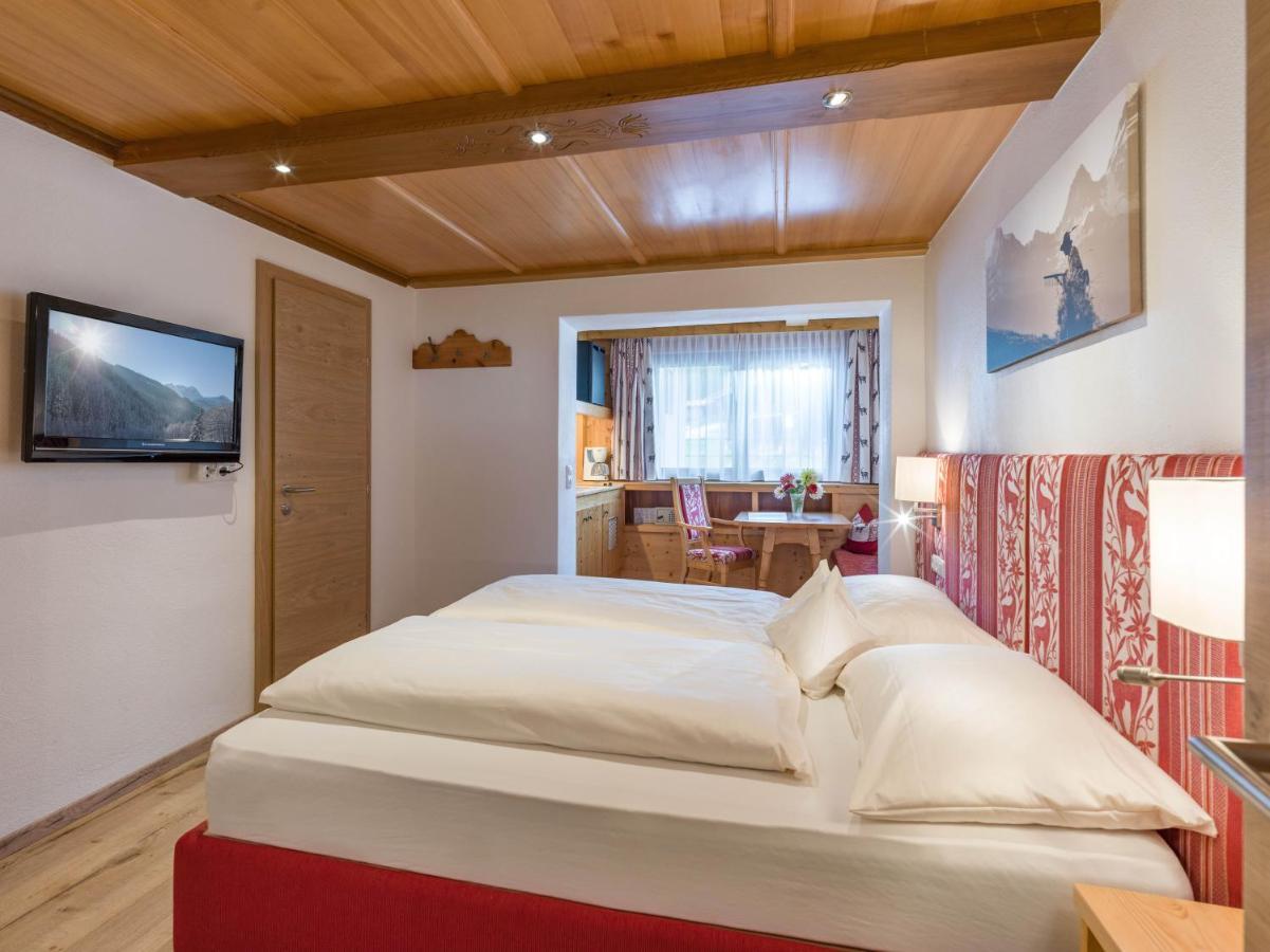 Anja'S Schoenblick - Bed & Breakfast Герлос Екстериор снимка